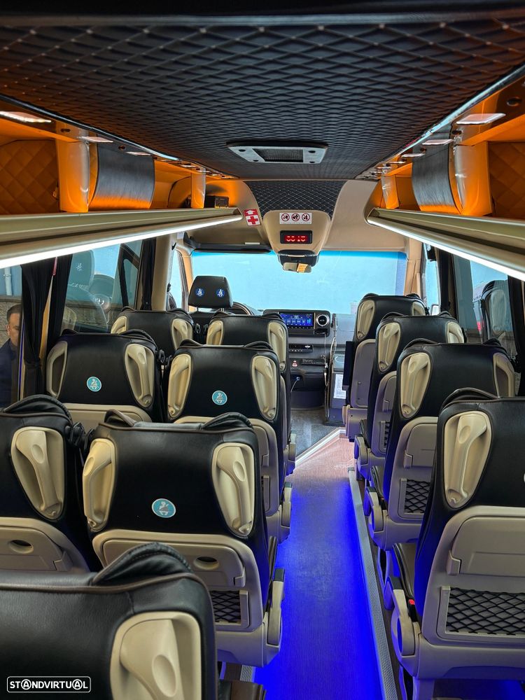 Mercedes Benz Sprinter - 11