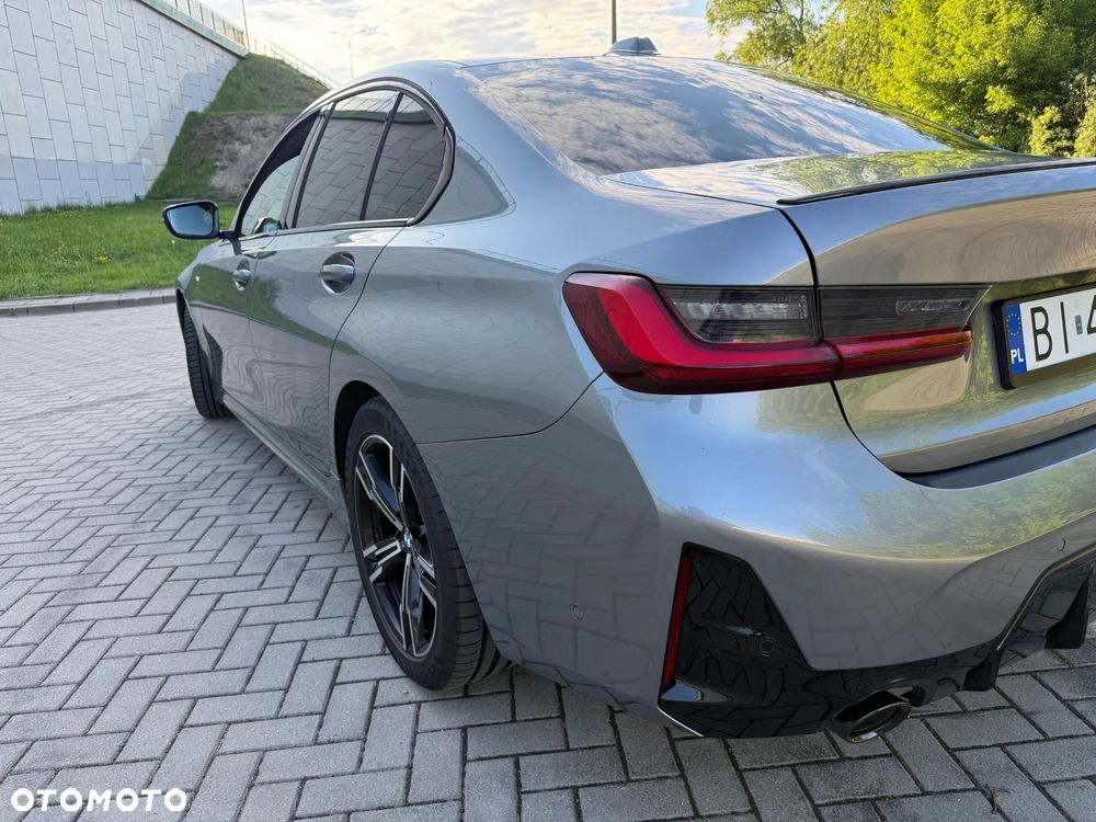 BMW Seria 3 318i - 11