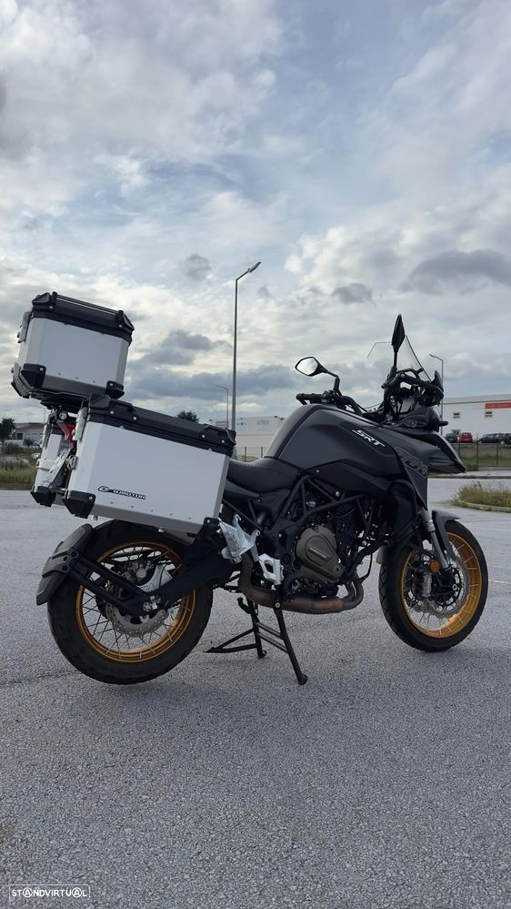 QJ Motor SRT 700X E5 - 12