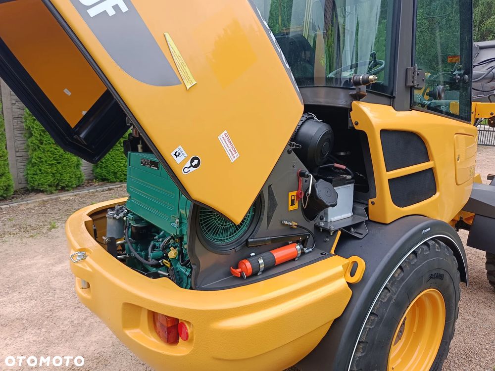 Volvo L25F - 18