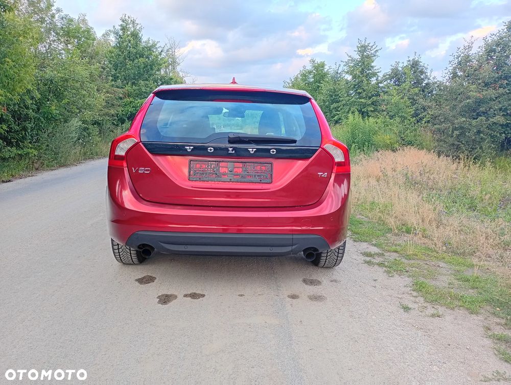 Volvo V60 T4 Momentum - 7