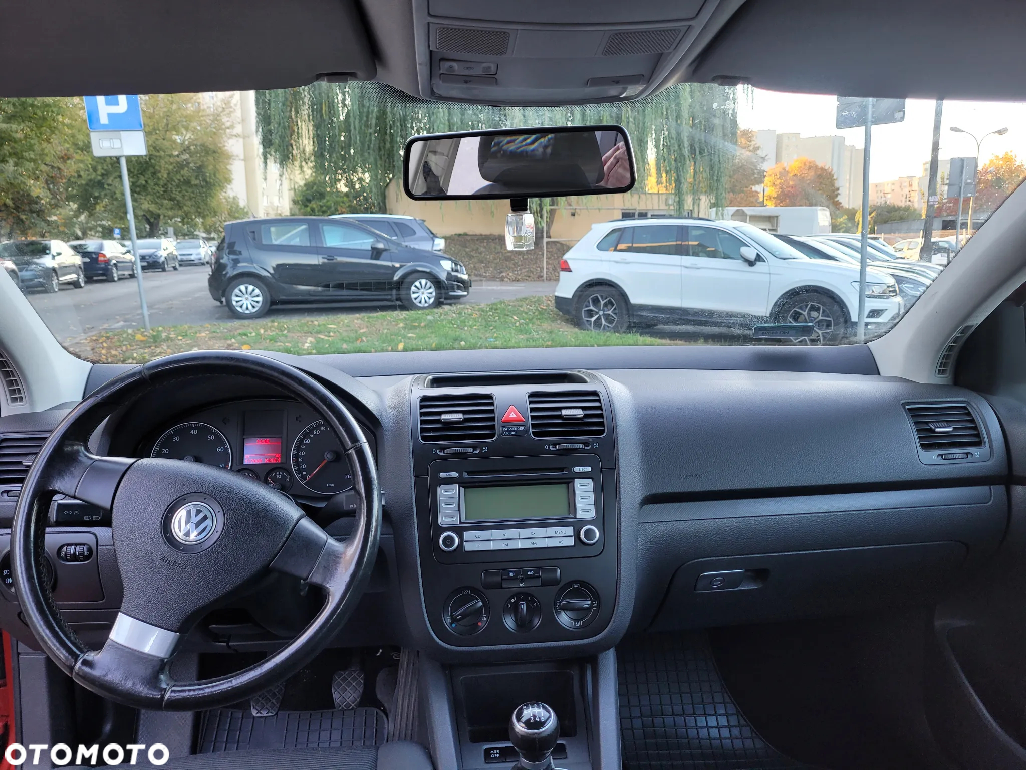Volkswagen Golf - 11