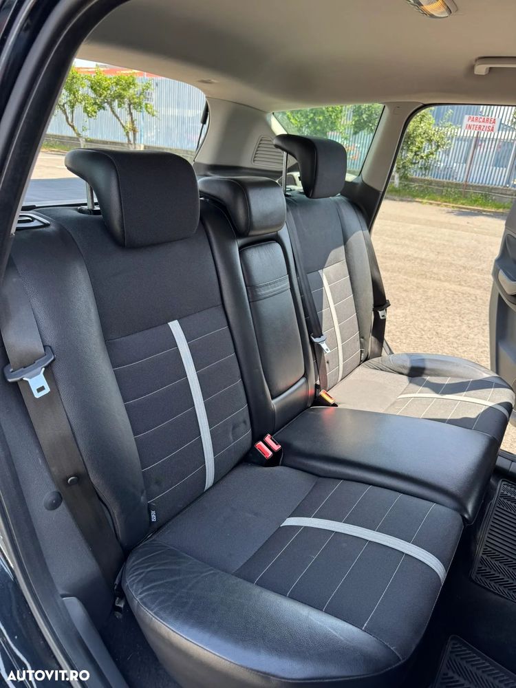 Ford Kuga 2.0 TDCi 4WD Titanium - 11