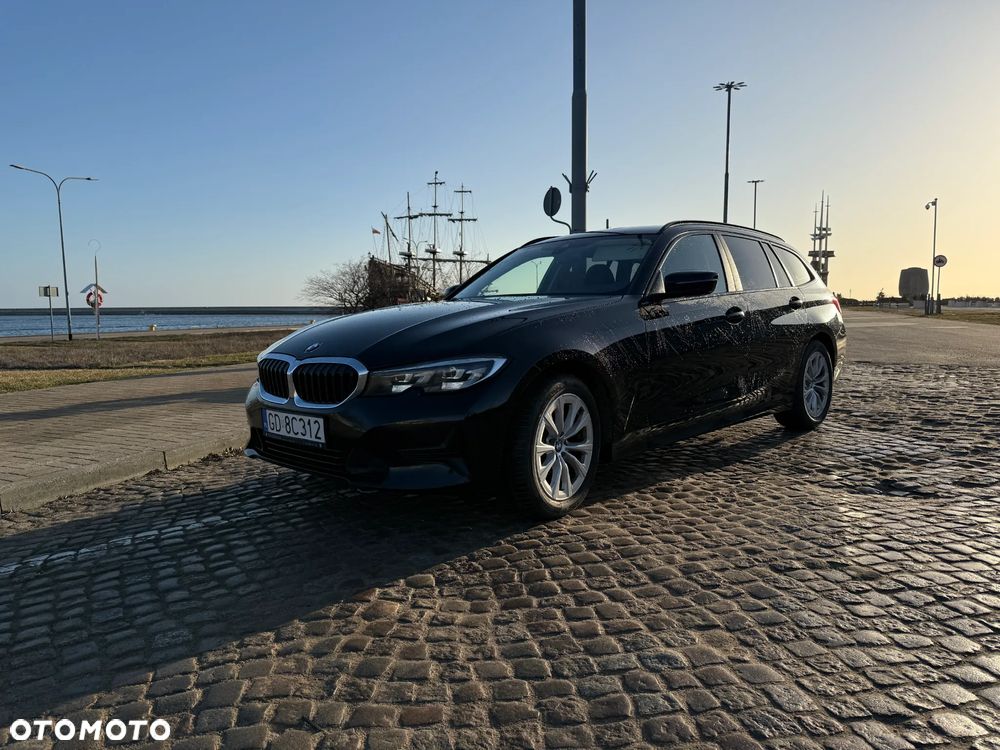 BMW Seria 3 320d xDrive Edition Luxury Line Purity - 14