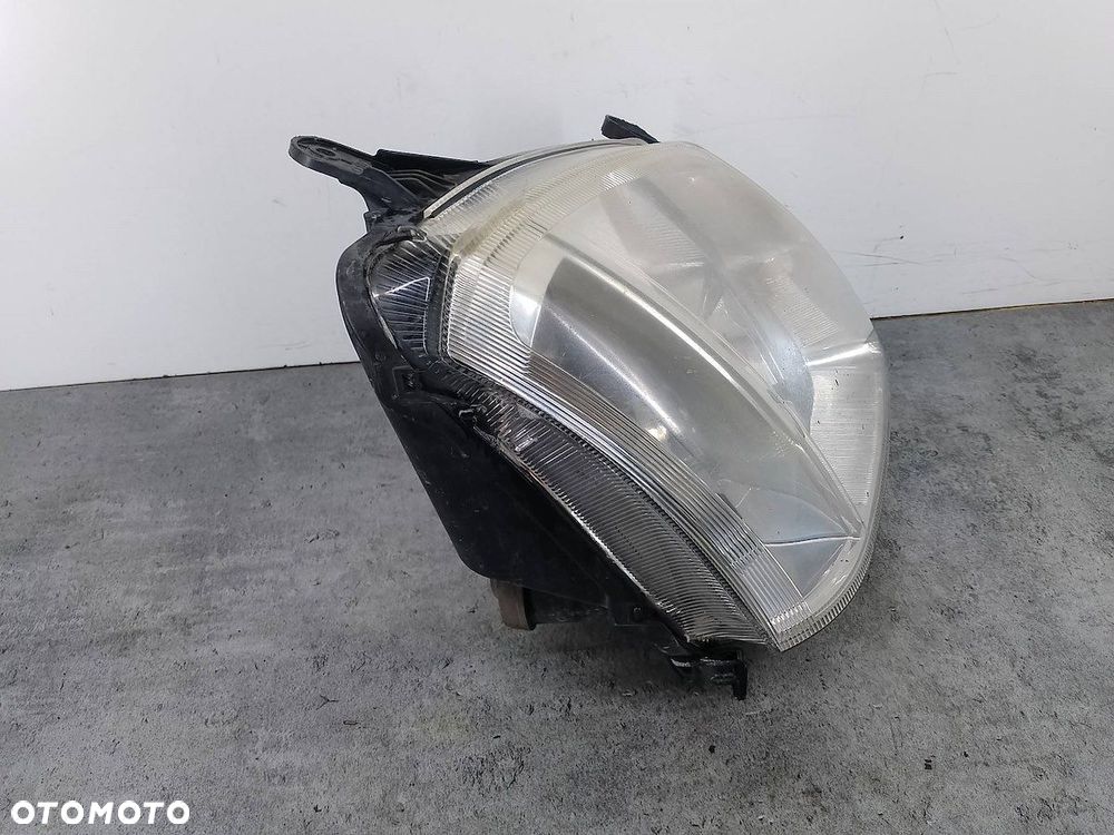 LAMPA PRZÓD PRAWA OPEL MERIVA A - 5