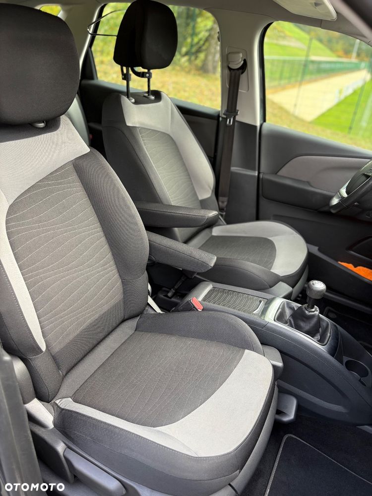 Citroën C4 Picasso - 16