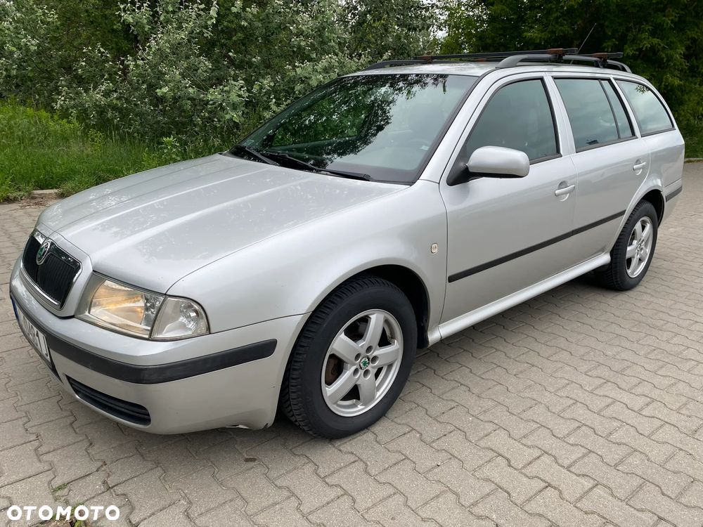 Skoda Octavia 1.9 TDI Combi Ambiente - 2