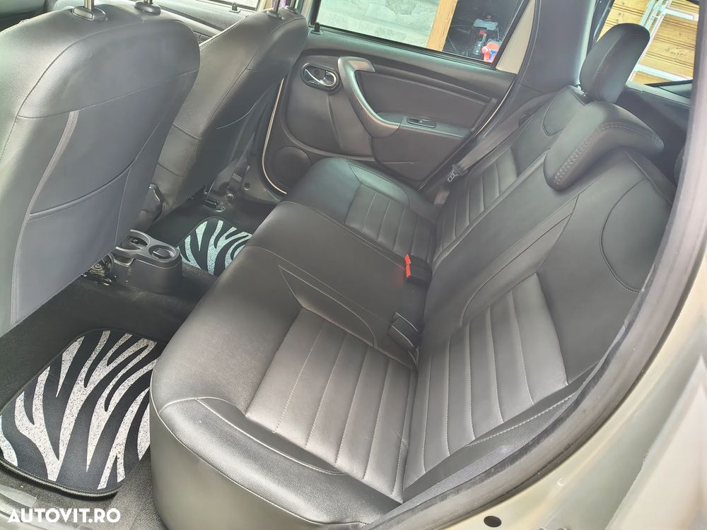 Dacia Duster 1.5 dCi 4x4 Prestige - 26