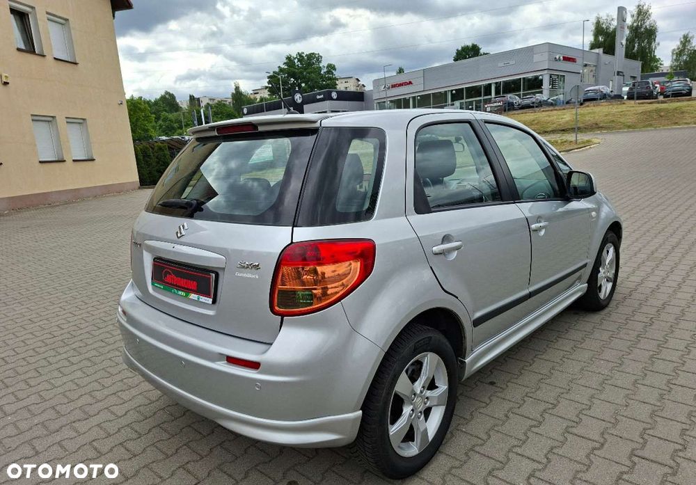 Suzuki SX4 - 8