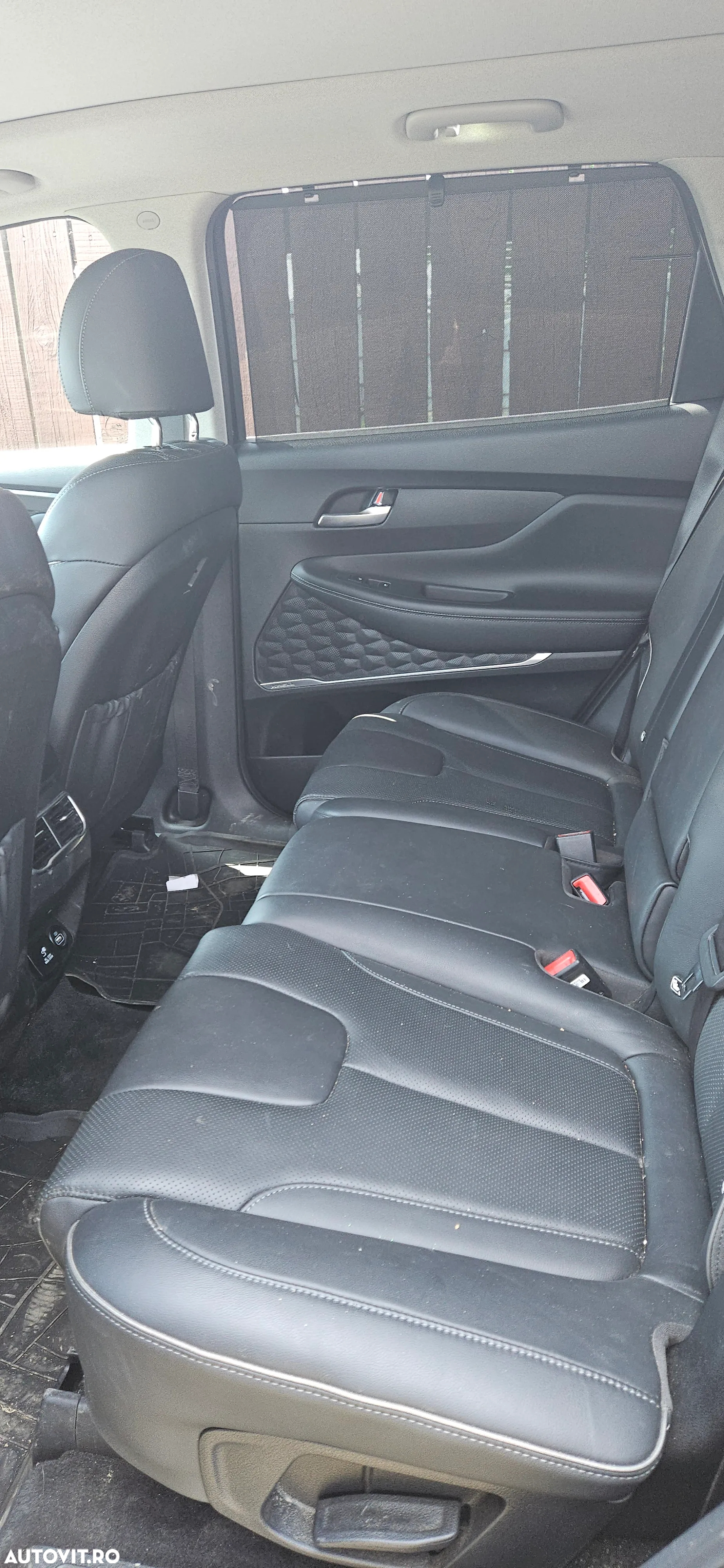 Hyundai Santa Fe Plug-in Hybrid 1.6 l 265 CP 4WD 6AT Luxury - 7