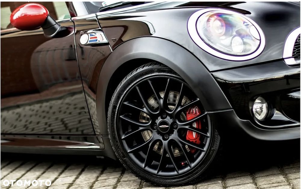 MINI Clubman Cooper JCW - 4