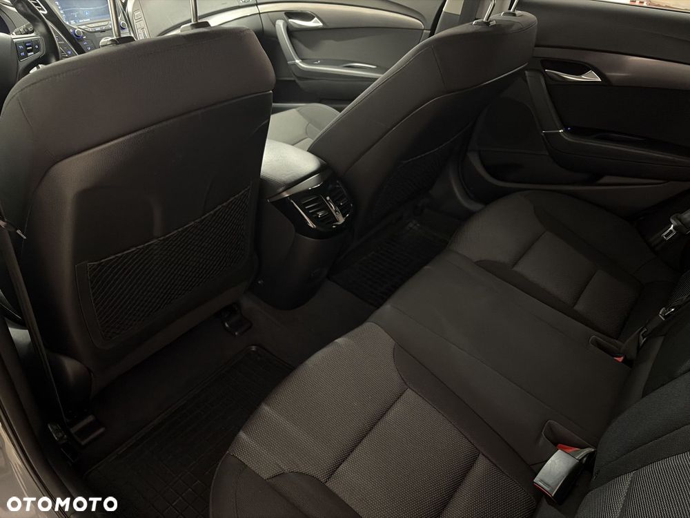 Hyundai i40 1.7 CRDi Comfort DCT - 11