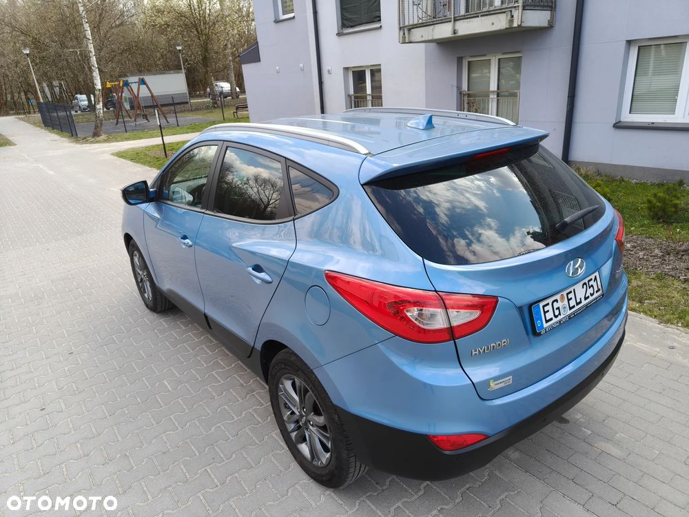 Hyundai ix35 1.6 2WD Fifa World Cup Edition - 4