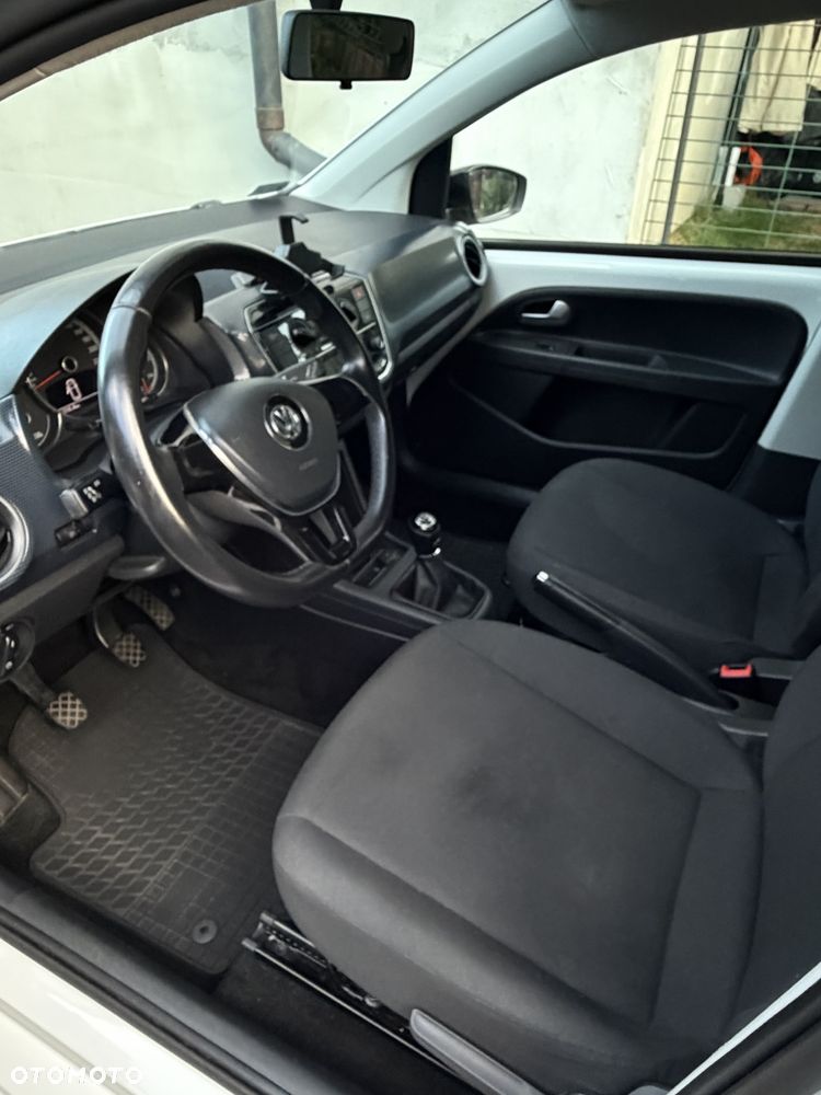 Volkswagen up! - 5