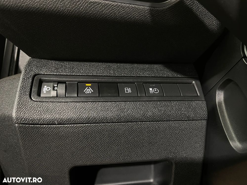 Peugeot 3008 PHEV 180 EAT8 Active Pack - 24