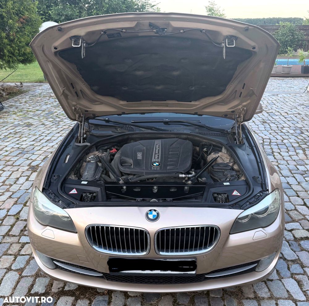 BMW Seria 5 535d xDrive AT - 13