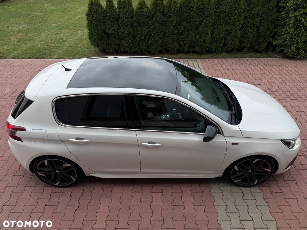 Peugeot 308 1.6 e-THP GTi by Sport S&S - 27