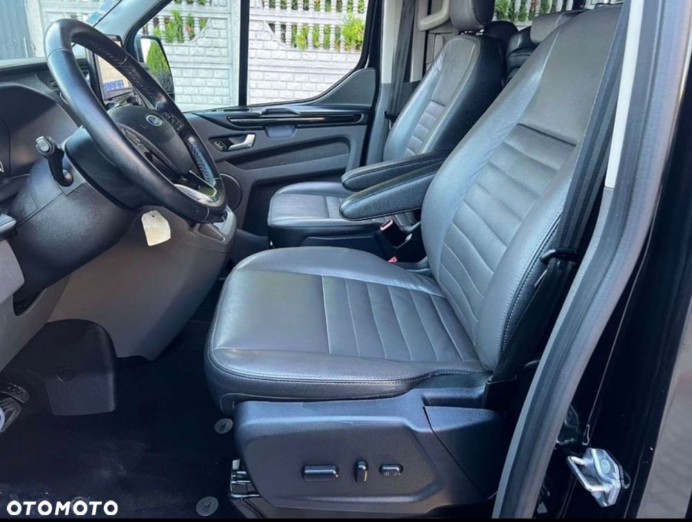 Ford Tourneo Custom 320 L2H1 VA Autm Titanium X - 22