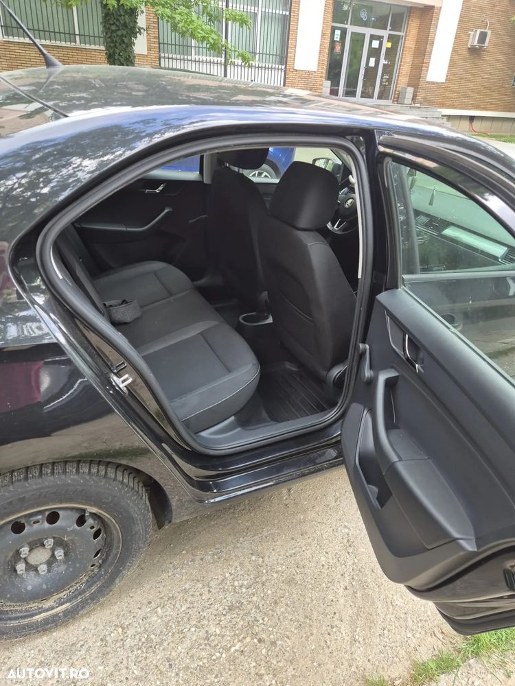 Skoda Rapid - 2