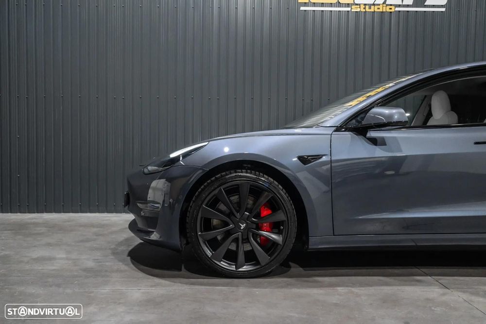 Tesla Model 3 Performance Dual Motor AWD - 27