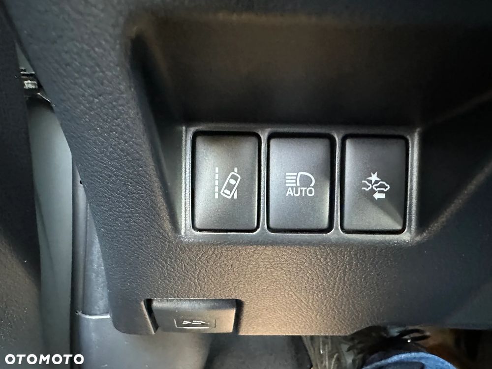 Toyota Yaris 1.5 Premium - 16