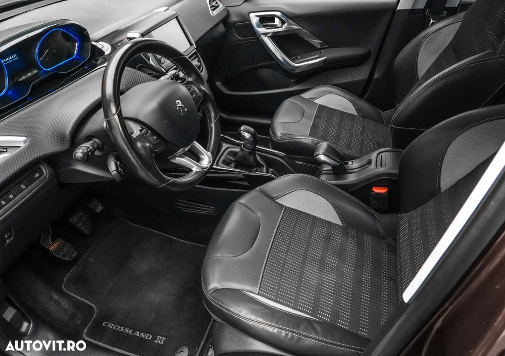 Peugeot 2008 1.2 PureTech Turbo Allure - 12