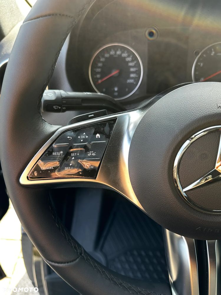 Mercedes-Benz Sprinter - 20