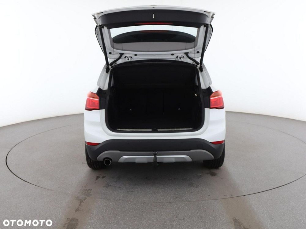 BMW X1 sDrive18d xLine - 20