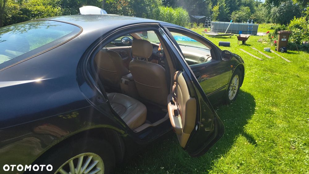 Chrysler 300M - 9