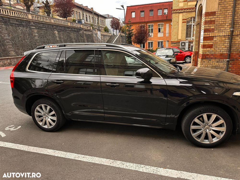 Volvo XC 90 D5 AWD Geartronic Momentum - 2