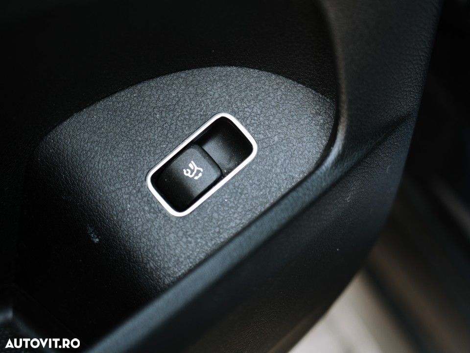 Mercedes-Benz GLE - 25