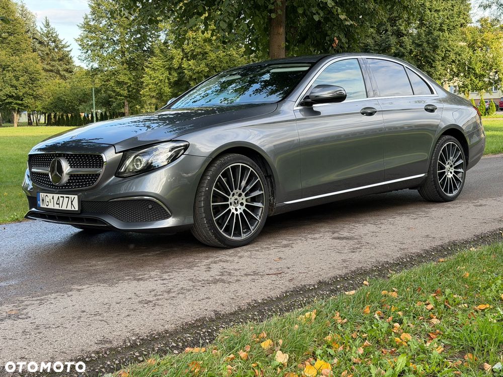 Mercedes-Benz Klasa E 220 d 4-Matic 9G-TRONIC - 2
