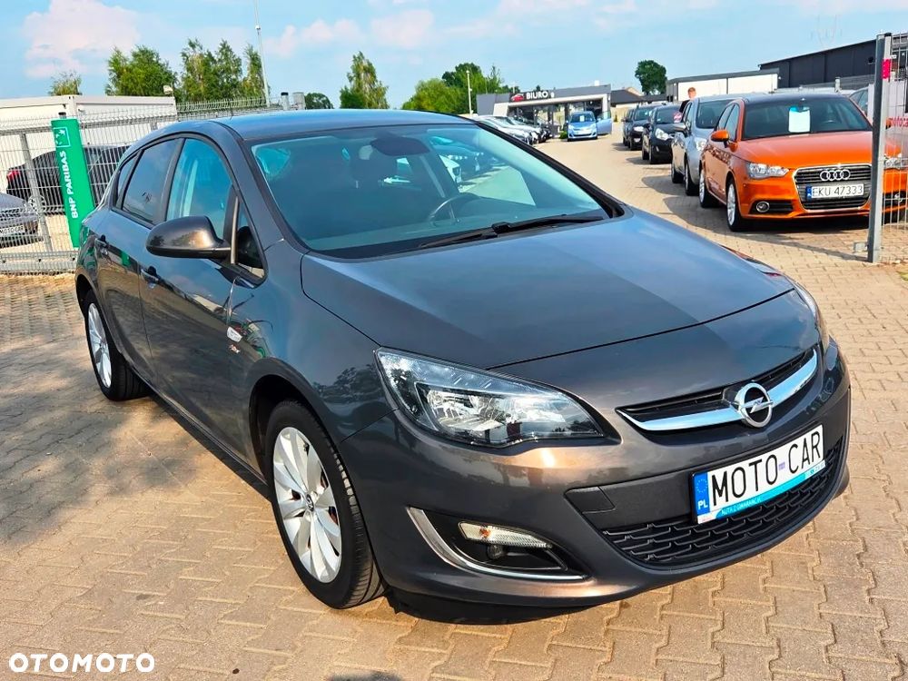 Opel Astra 1.4 Turbo Style - 23