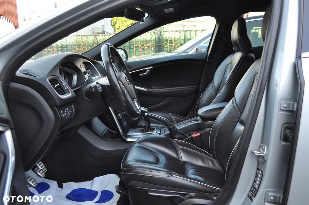 Volvo V40 D2 RDesign - 13