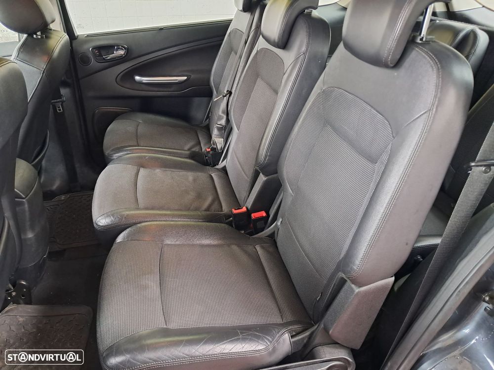 Ford S-Max 1.8 TDCi Titanium 7L - 12