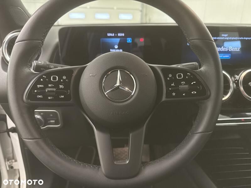 Mercedes-Benz GLB 200 7G-DCT - 13