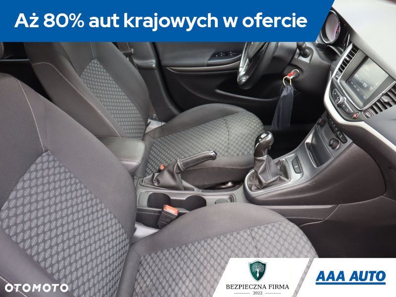 Opel Astra - 10