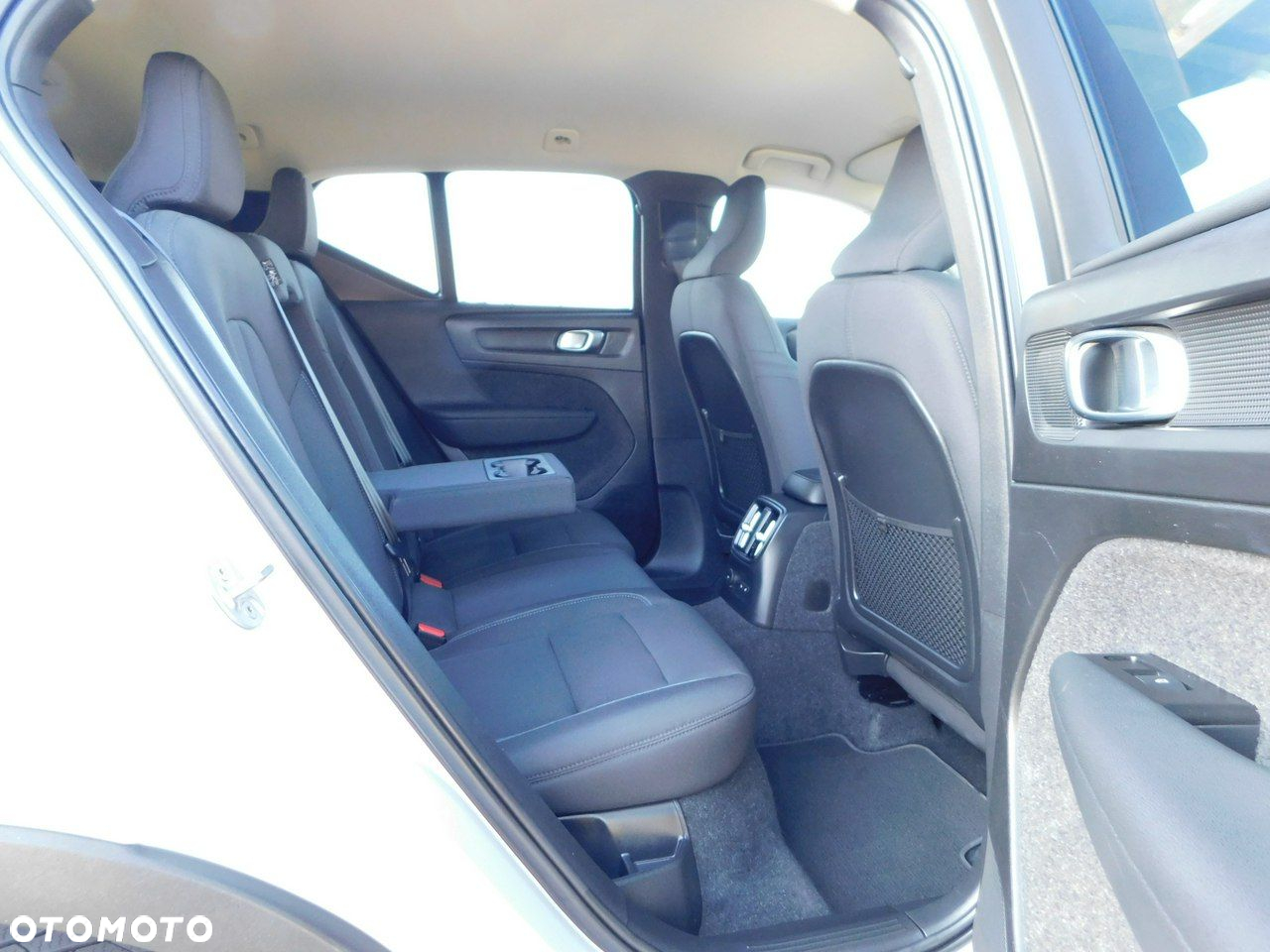 Volvo XC 40 - 9