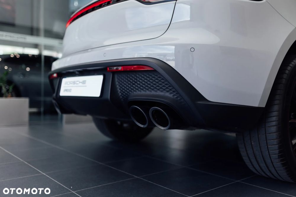 Porsche Macan Standard - 30