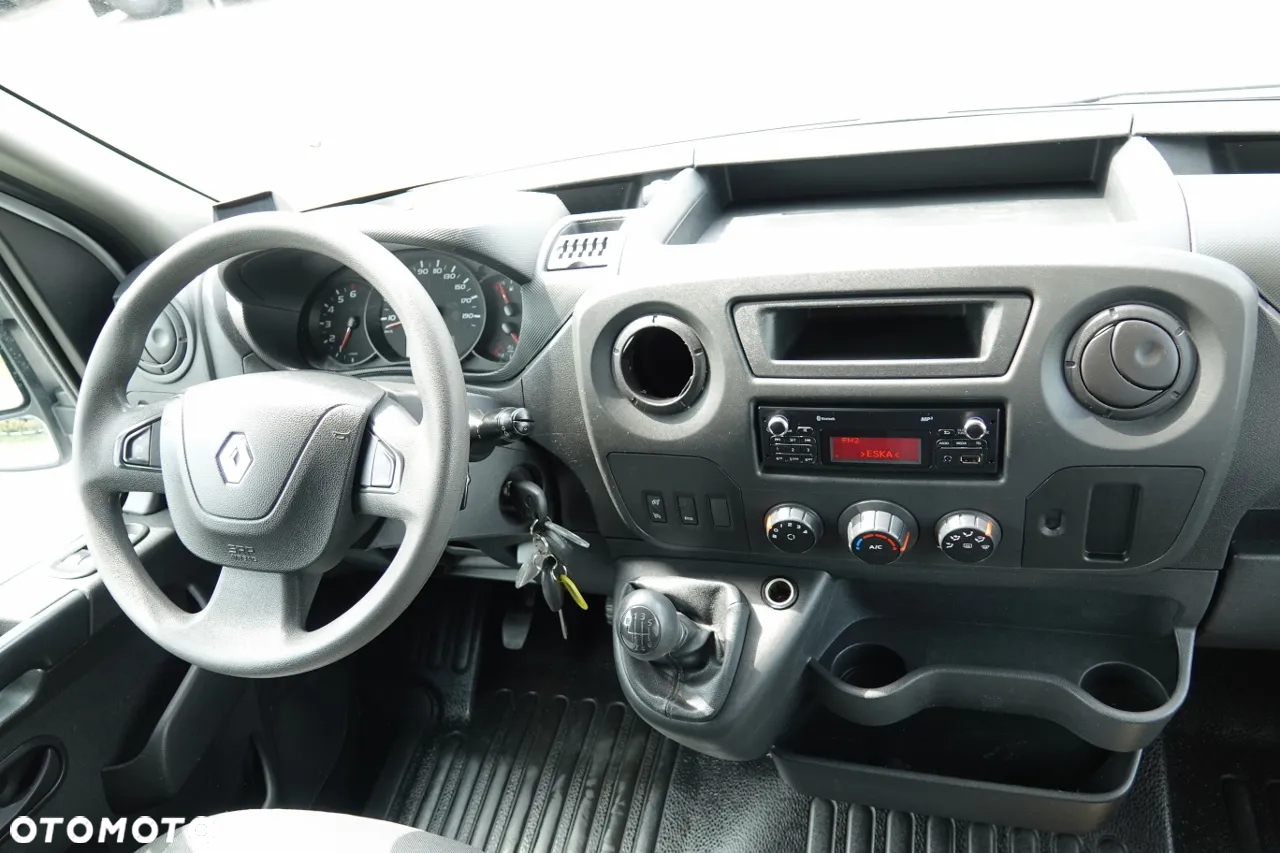 Renault MASTER / PODNOŚNIK KOSZOWY – 10,5 metra / BLASZAK + WZWYŻKA / SPROWADZONY / PO KONTRAKCIE SERWISOWYM - 31