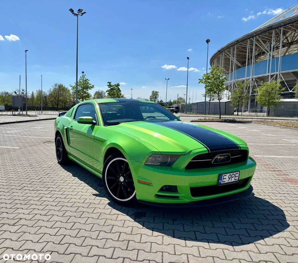 Ford Mustang 3.7 V6 Premium - 1