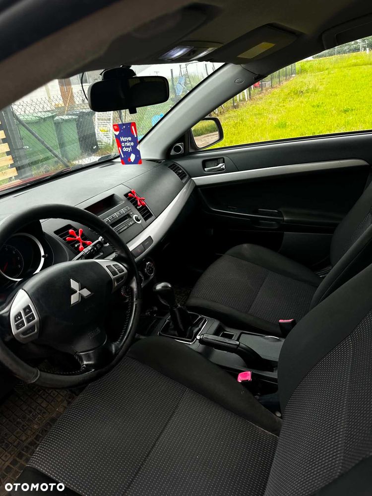 Mitsubishi Lancer - 5