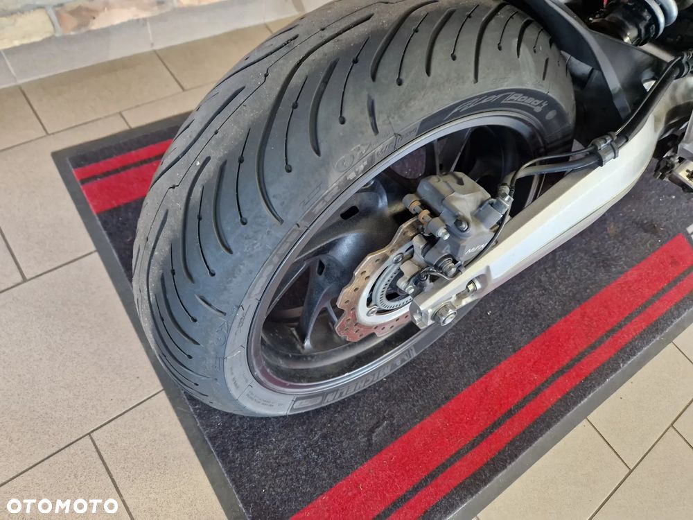 Honda CB - 30