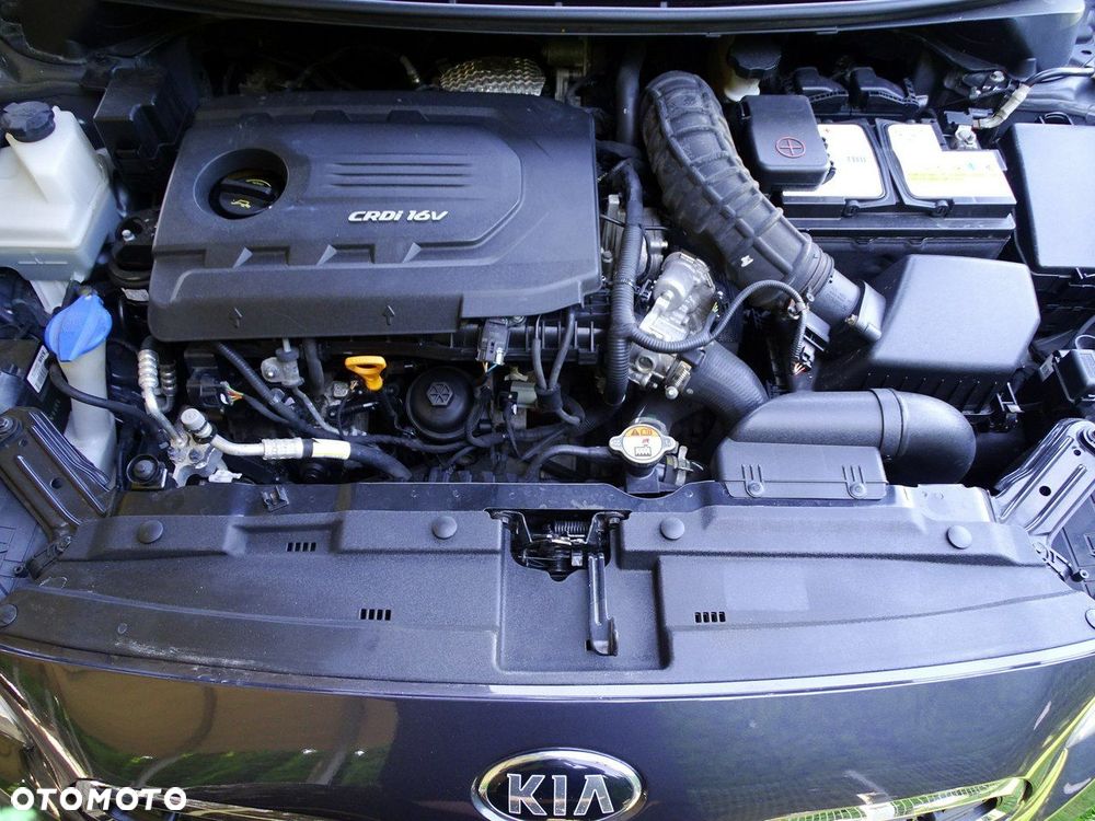 Kia Ceed - 40