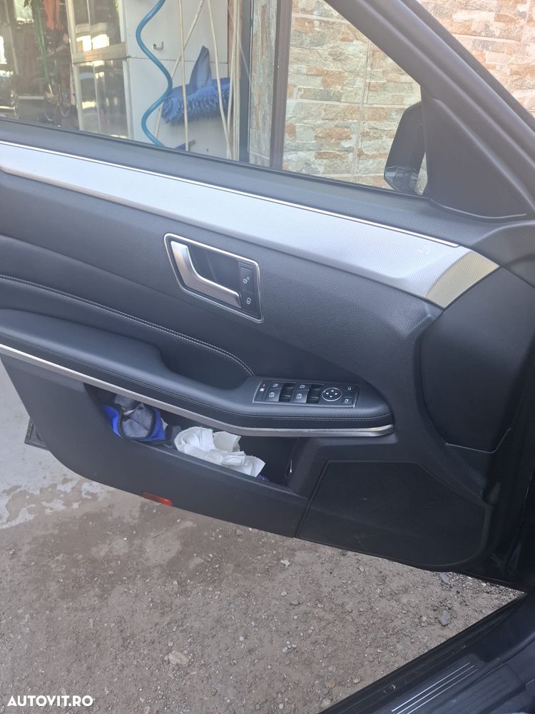 Mercedes-Benz E 200 BlueTEC 7G-TRONIC - 8