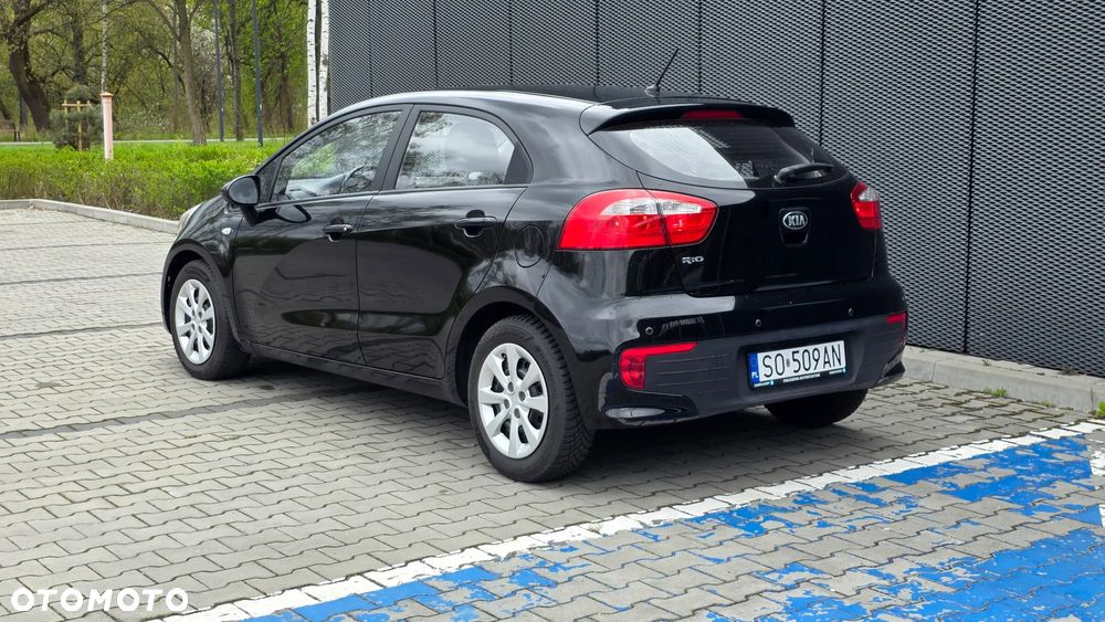 Kia Rio - 3