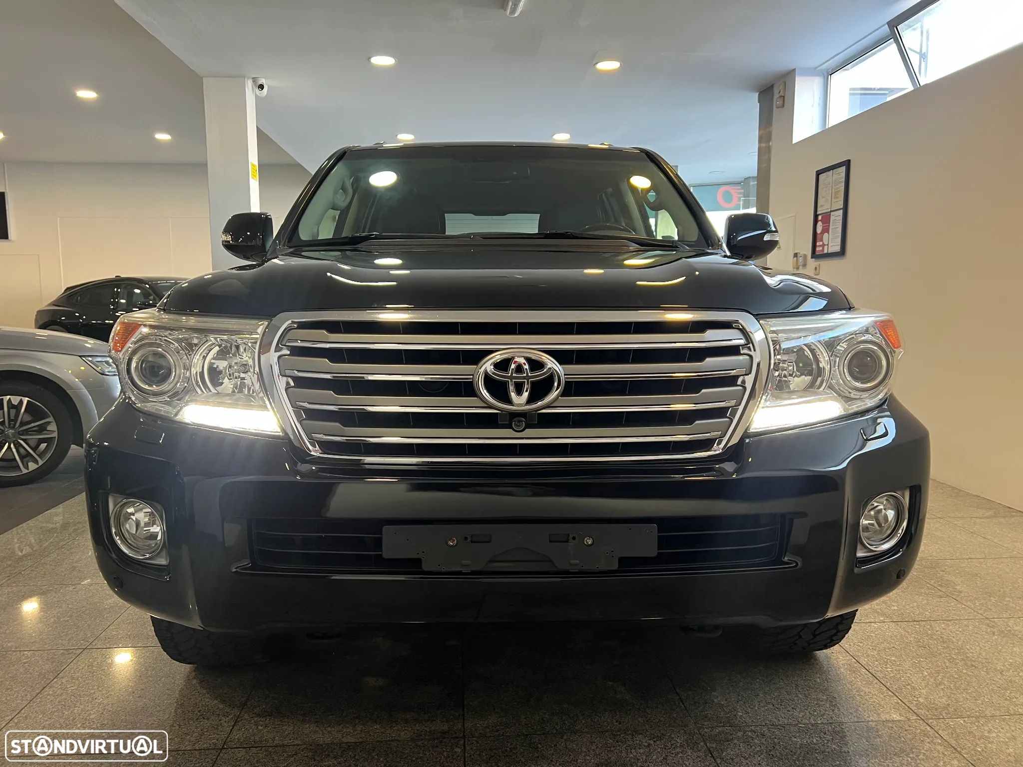 Toyota Land Cruiser V8 D-4D Auto Executive - 10