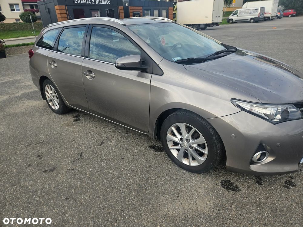Toyota Auris 1.6 Comfort - 2
