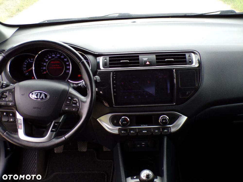 Kia Rio 1.2 Dream Team Edition - 22