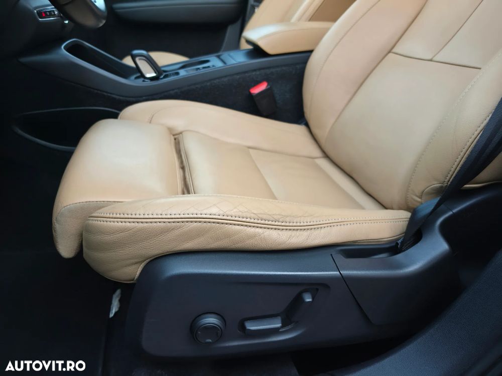 Volvo XC 40 D4 AWD Geartronic Inscription - 16